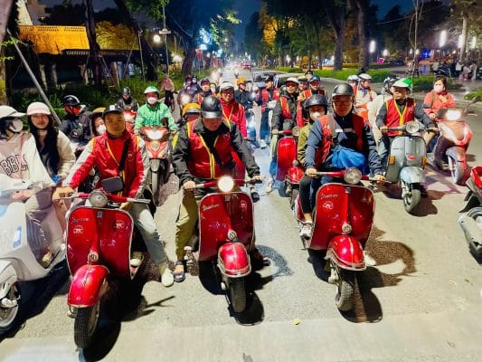 “Experience the heart of the city with a Vespa adventure that combines culture, cuisine, and a lot of character.”