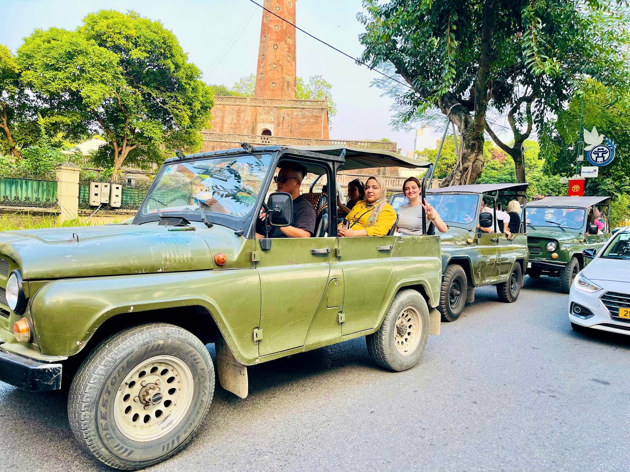 “From landmarks to hidden corners, this Jeep adventure captures the heart and soul of the city.”